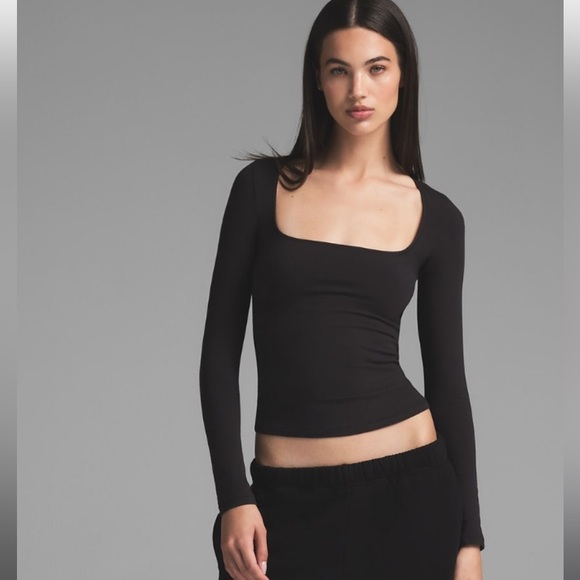 SKIMS Vintage Long Sleeve Scoop Neck top size L - Picture 3 of 7